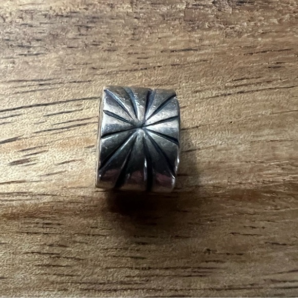 Pandora Jewelry - Pandora Silver Charm 925 B35